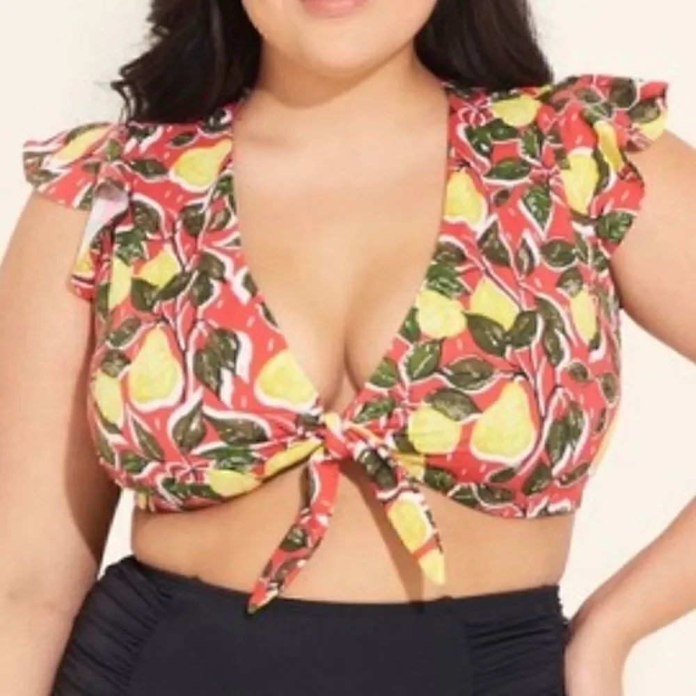 NWT Tie Front Bikini Top